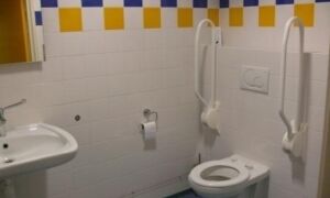 77232 invalidentoilet