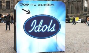 84943 idols booth