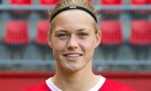 86447 anouk dekker