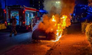 Autobrand in Enschede zuid 28082025