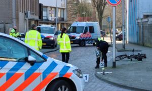 Automobilist rijdt door na ongeval Wilhelminastraat Enschede News United Dennis Bakker