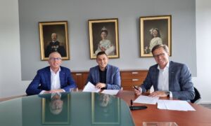 Bijlage Foto ondertekening 7 juli 2025