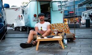 Camperen op het plein Joostograaf