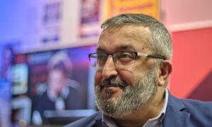 CÌ emal Dogan Â Ernst Bergboer