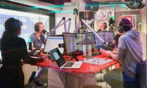 DSCF1393 2022 11 08 205014 dsux