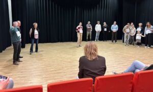 Denekampse acteurs gooien alles in de strijd voor rol in Hugo van de Denekamp