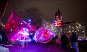 Enschede Lights Up 2024 straattheater Emiel Muijderman