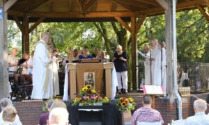 Eucharistieviering Muziekkoepel