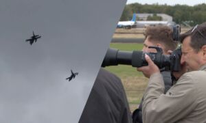 F16s afscheidsronde boven Enschede 20240927