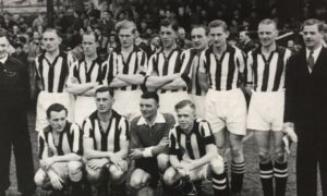 Elftal foto Heracles 1950 met Gerrit Pezij