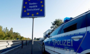 Grenscontroles Duitse politieauto