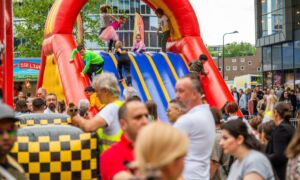 Hemelvaartsdag springkussenfestival copyright Zondagse markt Enschede