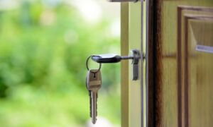 Huurwoningen Enschede sleutel deur