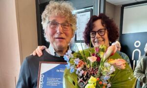 IMG 0965 uitreiking nijverbij louis jannink gemeente hengelo