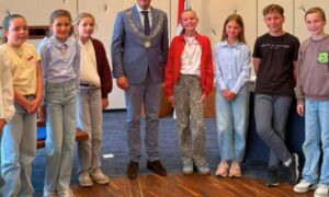 Jinthe Pot nieuwe kinderburgemeester gemeente Wierden