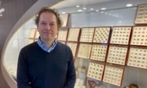 Juwelier Emiel Wolthuis Foto RTV Oost Marcus Ganzevles