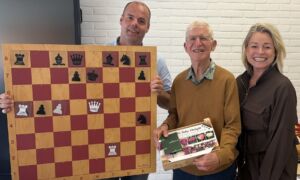 LOSSER wens Andre Gussinklo Gerhard Poorthuis en Karin Freriksen vlnr