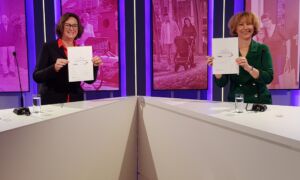 Ondertekening samenwerkingscontract De Woonplaats Domijn