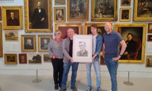 Overhandiging portret Cor Hilbrink Museumfabriek