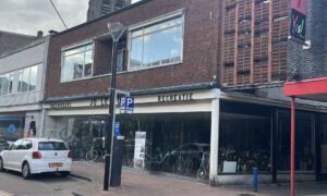 Pand Oranjestraat 6 dat na de oorlog weer in handen van de rechtmatige Joodse eigenaar kwam