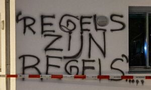 Pand autos Ons Huis beklad 5 Dennis Bakker News United