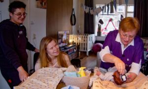 Ria Morsink Veldhuis kraamverzorgster RTV Oost