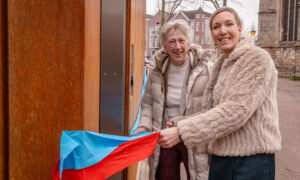 Rolstoelvriendelijk toilet opening