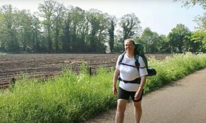 Rosalie van Blanken wandelt 329 kilometer voor de Hersenstichting