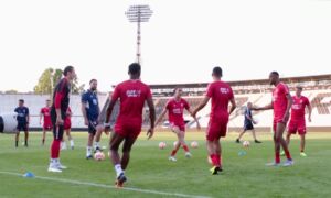 TRAINING FC TWENTE BEREIDT ZICH VOOR OP CUKARICKI STILL RTV OOST mp4