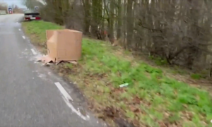 Thumbnail Afvaldump langs de weg