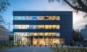 Tijdelijke Rechtbank Amsterdam Cepezed Léon Van Woerkom