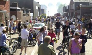 Tollenstraat - publiek - 13 mei 2000