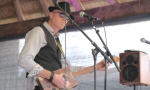 Twents Songfestival Cigarbox Henry