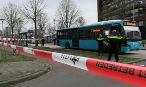 Voetganger geschept bus Zuiderval New United Dennis Bakker