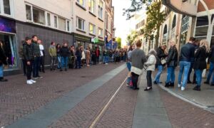 Wachtrij Testen voor Toegang Noorderhagen News United Dennis Bakker