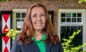 Wethouder Marian Oosterbroek