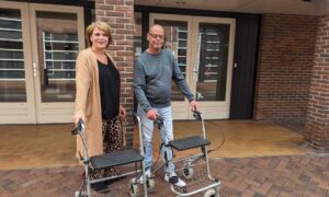 20230807 Mariëlle Oosterhuis Johan Traast Almelo rollator