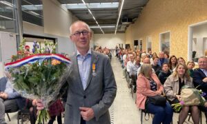 20241019 koninklijke onderscheiding ruud gardenbroek Enschede voedselbank