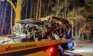 20251123 Auto total loss ongeval Enschede
