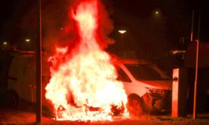 autobrand - brand - elektrische auto