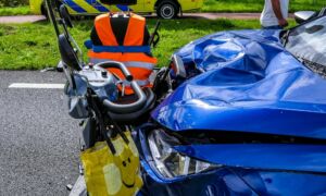 20260909 Usselerrondweg ongeval scootmobiel auto 2