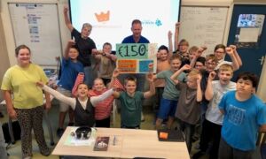 Wierden Scholieren Kluinveenschool verrassen De Welle met donatie