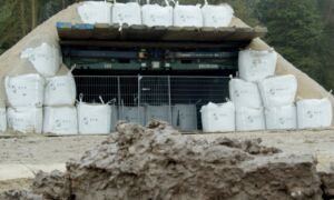 Bom ontmanteling constructie