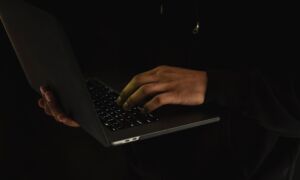 20230822 Computer PC Laptop Darknet Darkweb cybercrime Pexels
