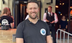 Photo5962833496995116427