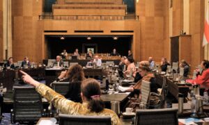 Raadszaal debat Ernst Bergboer 2022 01 07 142958 kvpx