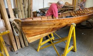 Roeivereniging tubantia oude roeiboot 5 foto gerda minkjan