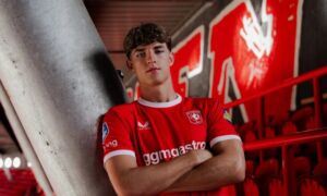 Ruud nijstad verlengt contract bij fc twente 2026