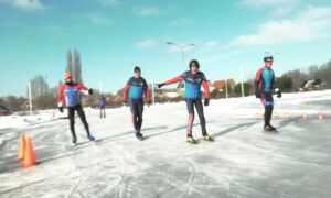 Schaatsers ijsbaan hengelo EIGEN FOTO