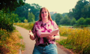 Thumbnail vera boertien rap op hoes aan Stadsgedicht augustus